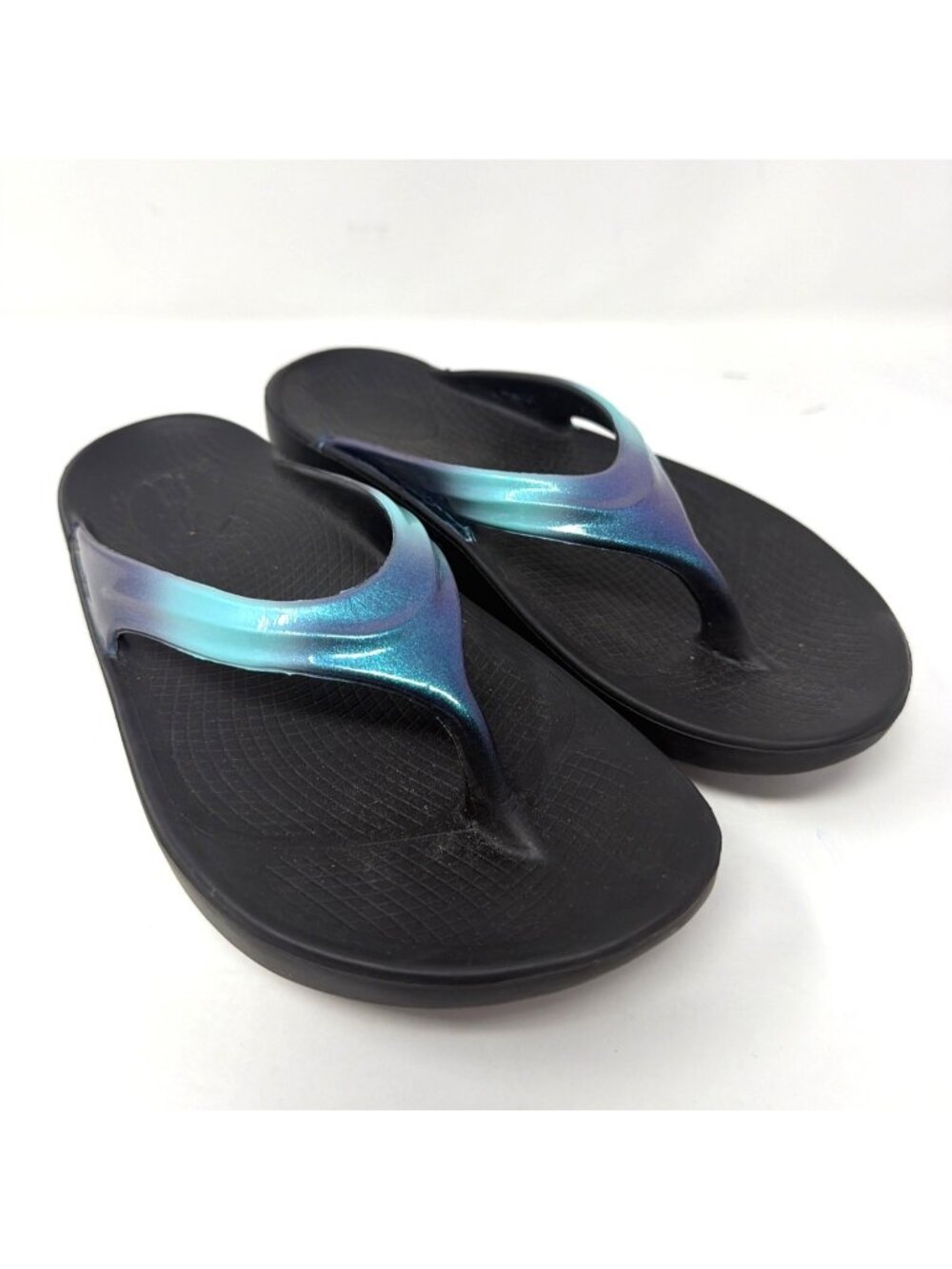 OOFOS OOlala Luxe Women's Blue Teal Iridescent Recovery Sandals Size 7